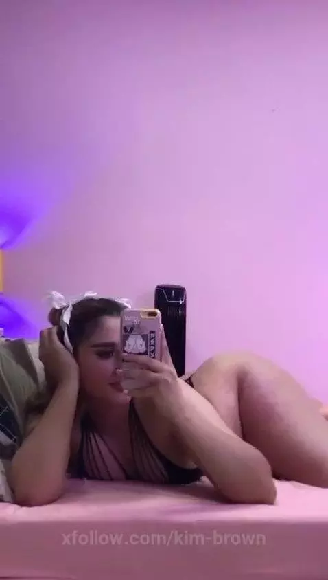 come and play with my big butt I'm very hot by kim-brown