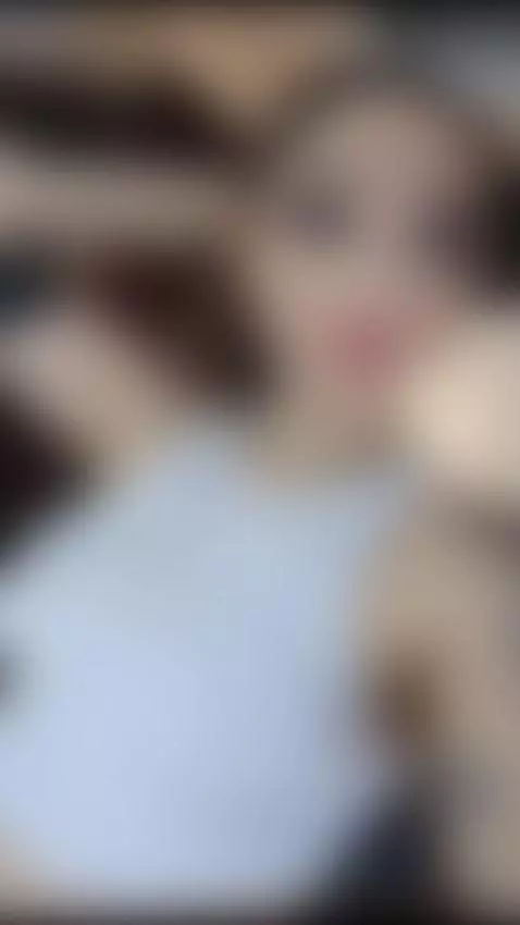 Online 
https://www.camsoda.com/charlotte-germanotta by charlotte-germanotta