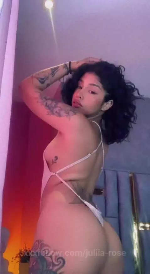 I want to bounce my ass on your cock by juliia-rose