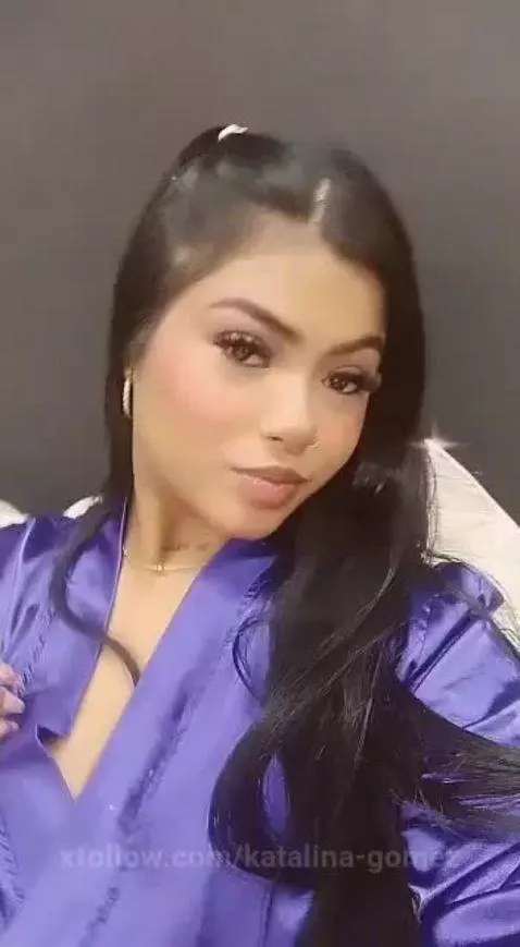 im live in https://www.camsoda.com/katalina-gomez by katalina-gomez