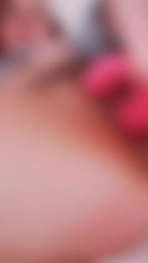 Sorry it's in your face like that 😌 by nikaxreznik