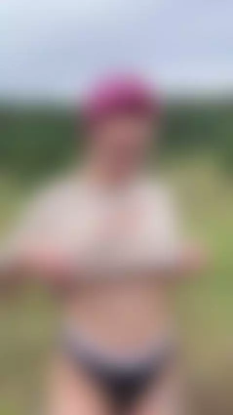 Flashing tits outside by nikaxreznik