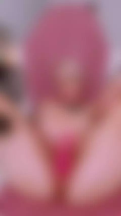 I like to play with both holes by nikaxreznik