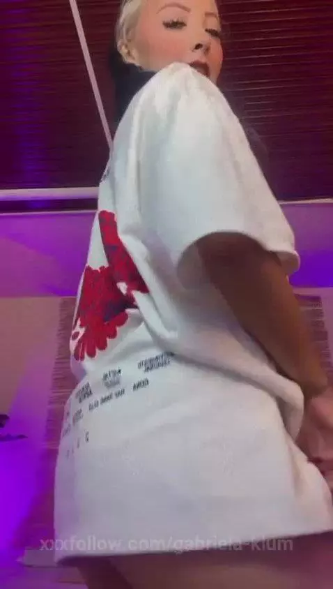 Amazing and sexy vibes for start the week! by gabriela-klum