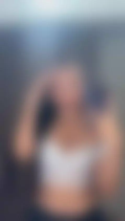 teen18+, latina, slim by gabriela-klum