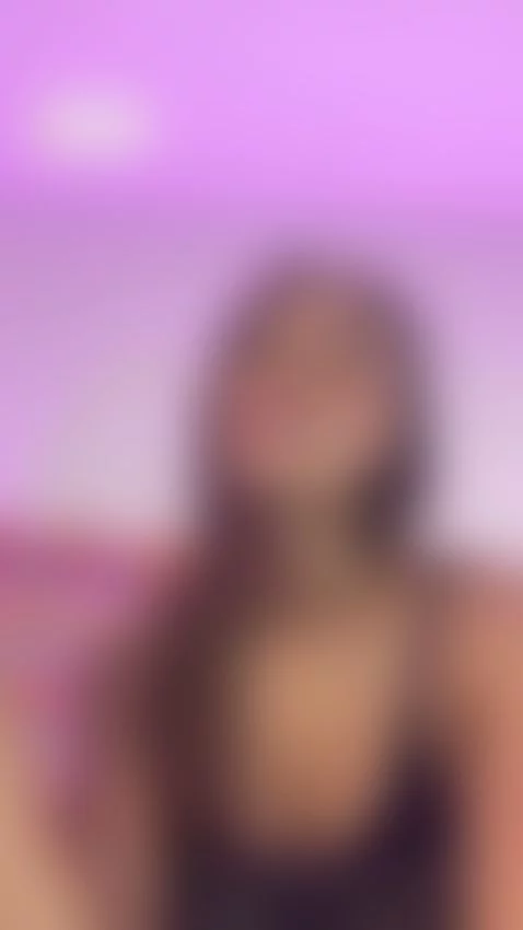 Hi guys by dayanasweet