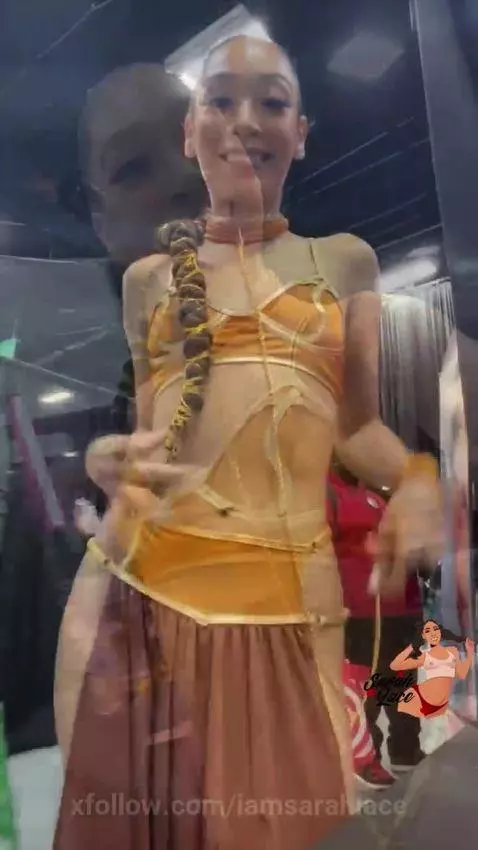 I had SO much fun dressing up as Princess Leia today!! Can u... by iamsarahlace