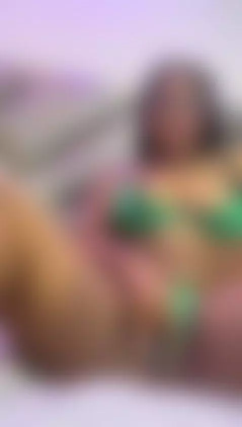 I pretend to be good… but you know I love being bad 🔥😉 by hannagates18