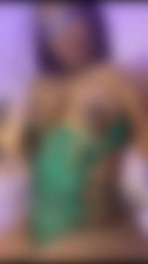 ONLINE NOW by hannagates18