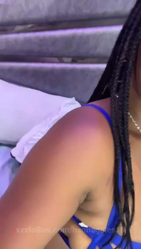 Dripping desire all over your screen 💋 by hannagates18