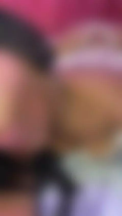 Come closer, love… I’ve got a smile and some very naughty id... by hannagates18