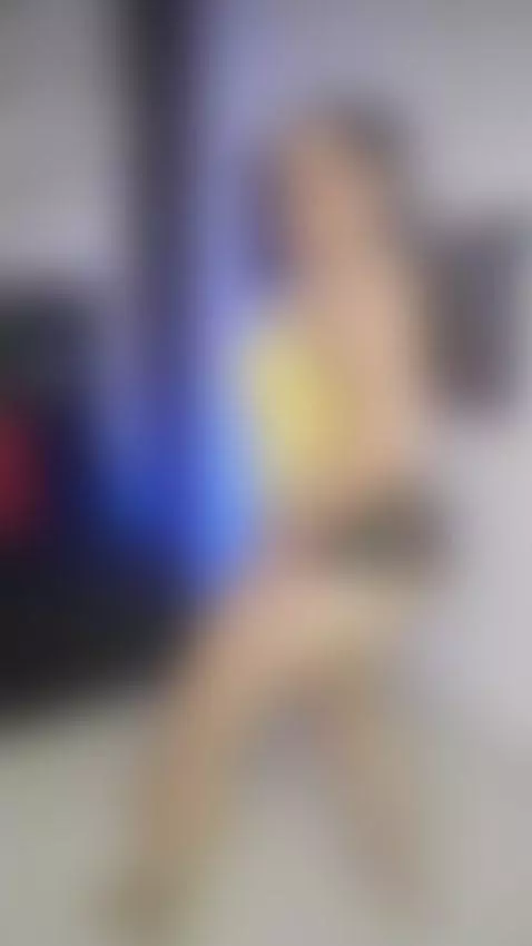 You can't miss today with @kat-ina by lux-nova01