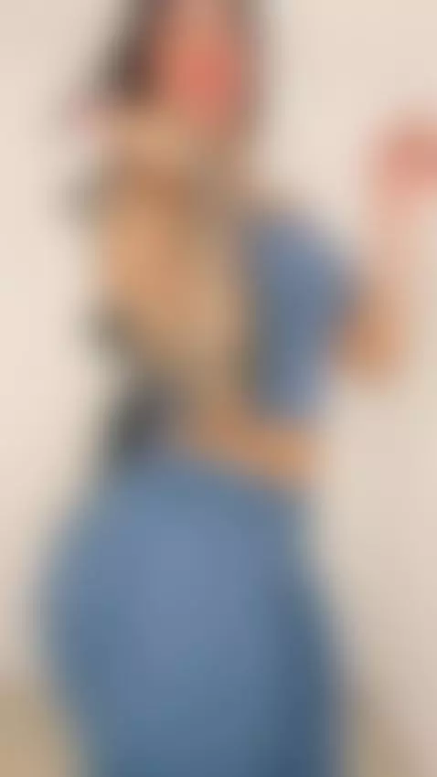 Should I bounce it like that in your face?  🙊🔥Tell me from 1... by ariana-lopez