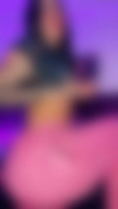 Where do you want me to bounce my huge ass? 💖🍑🔥 by ariana-lopez