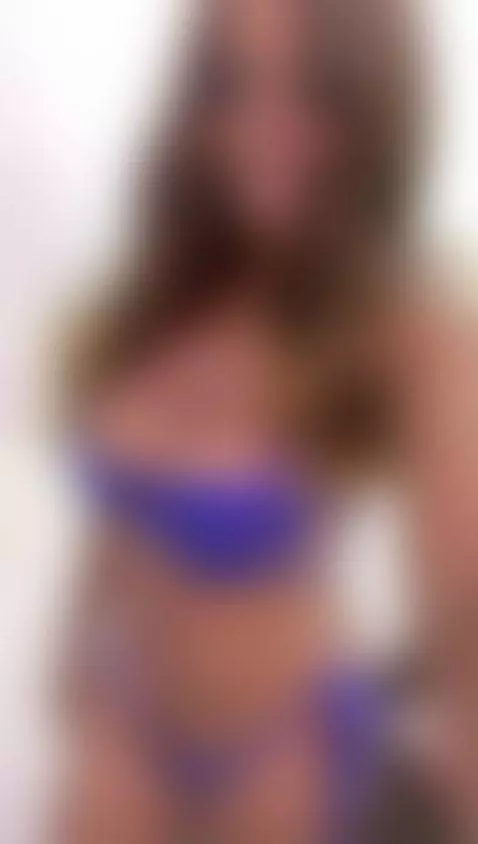 I could be your secret, or your obsession. Your choice. 💌 by katty-rivera