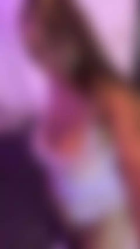 My door is open… wanna see what’s inside? 🔥 by katty-rivera