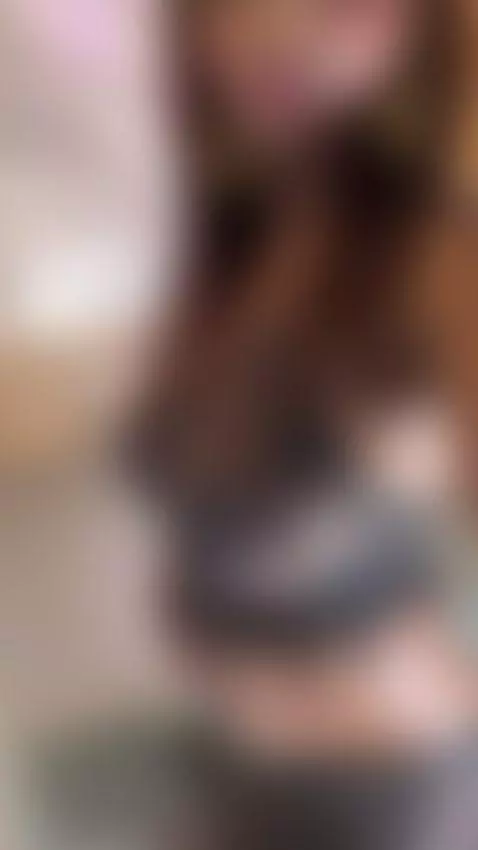 Mature, gorgeous & dangerously curvy 😈🖤 waiting for you LIVE... by katty-rivera