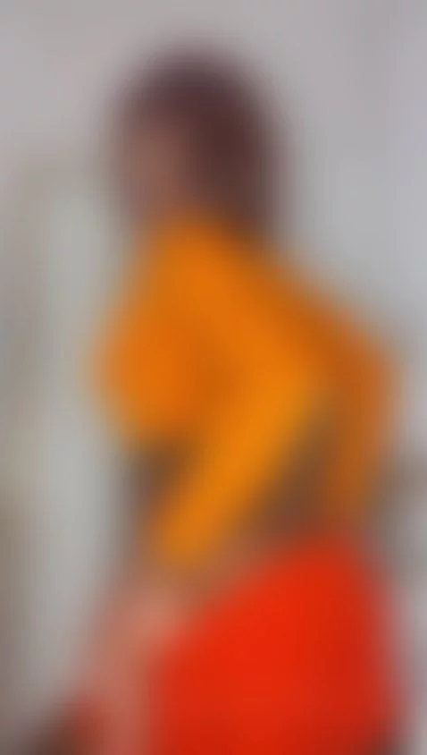 I have a clue but it's under my skirt  😈🍑 by nini-martini