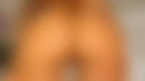 Want to start the year fucking my big butt¡ by laurensaenz