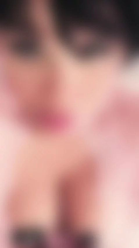 How it feels? by laurensaenz