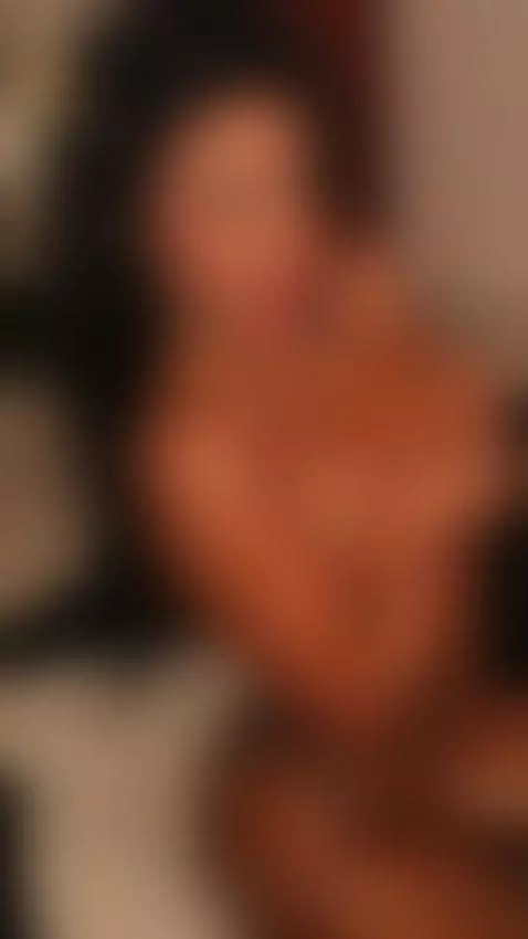 LIVE NOW by laurensaenz