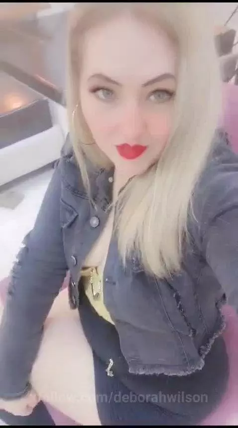 YOUR MILF IS ONLINE !!!!! by deborahwilson