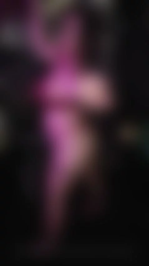 Playing today live on camsoda one hour by sparkles1ismygirl