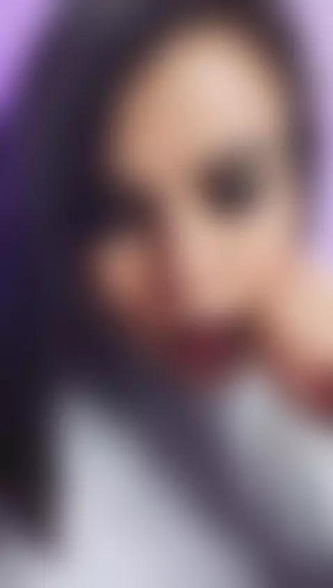 Your favorite MILF is already online, eager to pamper you an... by arianna-smith