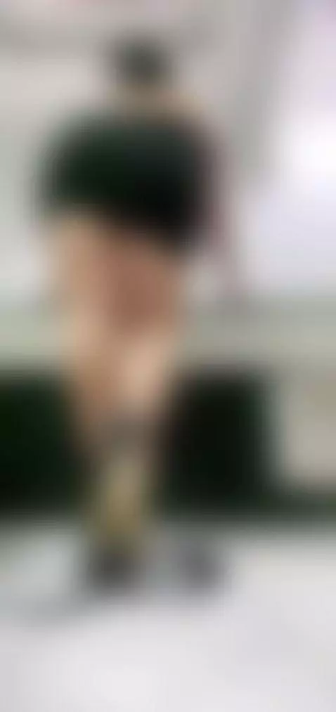 Today your favorite dominant MILF is online, ready to sweep ... by arianna-smith