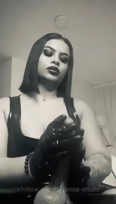 LIVE NOW!! Make me feel your hard cock, until you vote for y... by arianna-smith