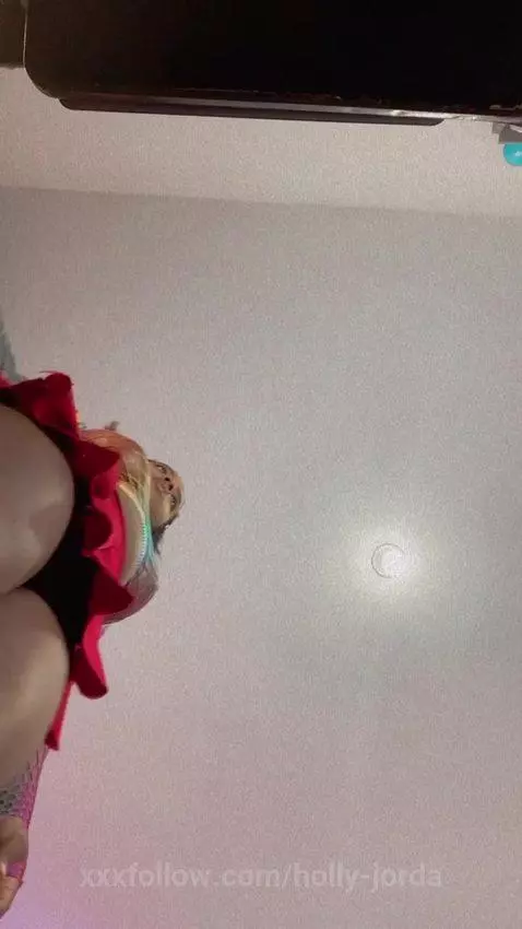 i am online now ✨🙋 by holly-jorda