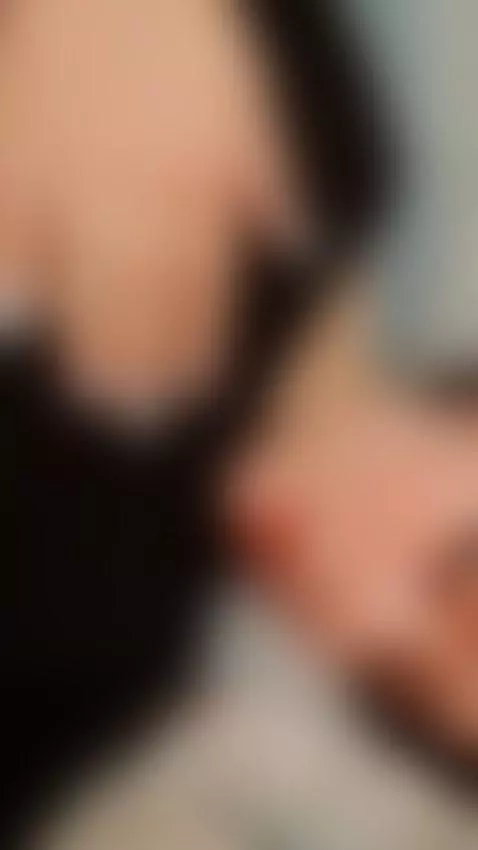 don't stop looking at me by naomie-sky