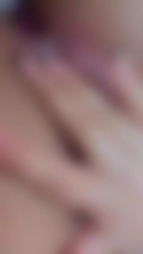 Hello! by naomie-sky