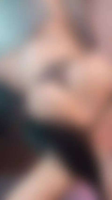 i am online by naomie-sky