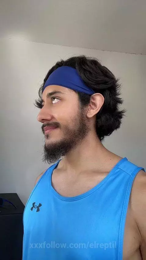 Un poco de Actuacion para que te suscribas a mi pagina azul.... by elreptil