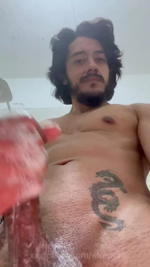 Venida en el baño.🔥🔥🔥💦🍼 by elreptil