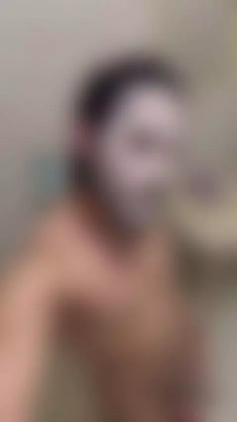 Taking a shower.😈🔥 by elreptil