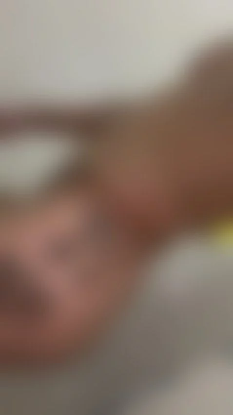 Un poco de mi en la ducha. Entra conmigo y follemos aquí ric... by elreptil