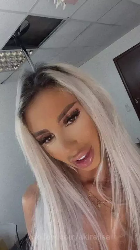 Kiss me😘 by akiralisa