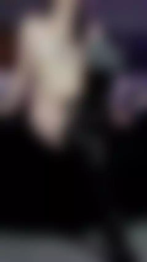 You misstres are giving you a prize by jade-16