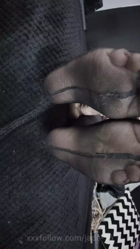 I let you look, but only because I allow it by jade-16