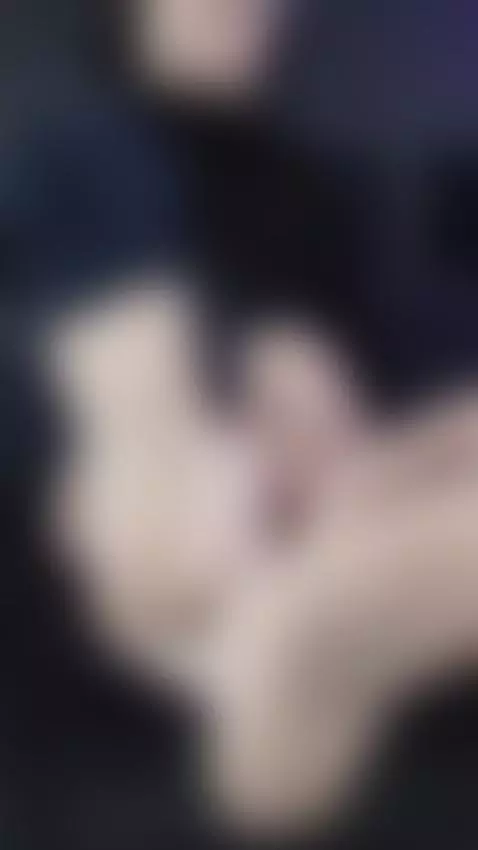 I don't raise my voice, I raise sighs by jade-16