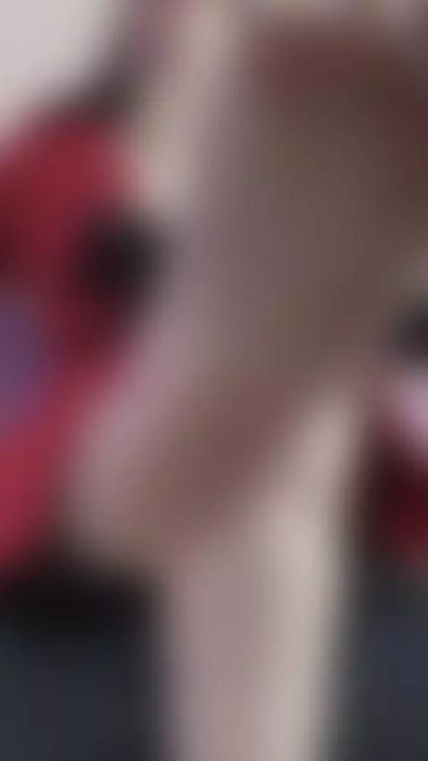 My feet need your mouth 😈 by jade-16