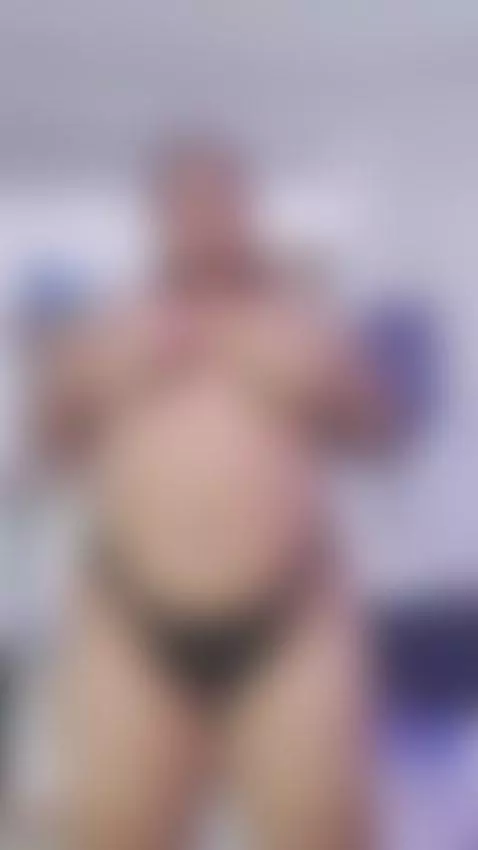 Curvy sexy girl 🥵 by cynthia-sam