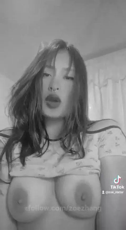 A very hot tiktok ԅ(¯﹃¯ԅ) by zoezhang