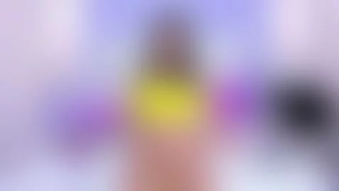 💥 Under my clothes the real game is hidden 💛🍌
https://www.ca... by samanthaeilish