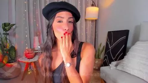 Welcome to my room, I will give you the best show💗 by daphne-walton