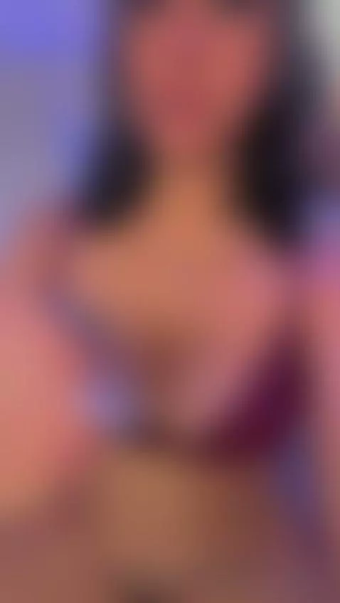 Oiling them up and kissing them by lila-gummy