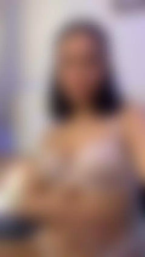 Spread Wide by lila-gummy