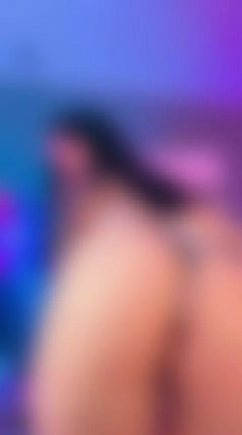 I dreamed that it was you who pulled up my dress lol ♥ by kim-sttone